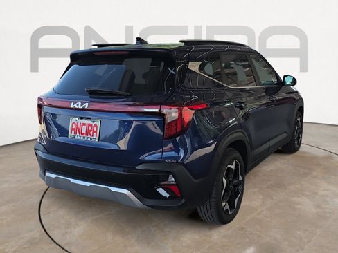 Certified 2025 Kia Seltos EX w/ EX Sunroof Package FWD image 8