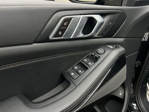 Used 2024 BMW X5 xDrive50e w/ M Sport Package image 11