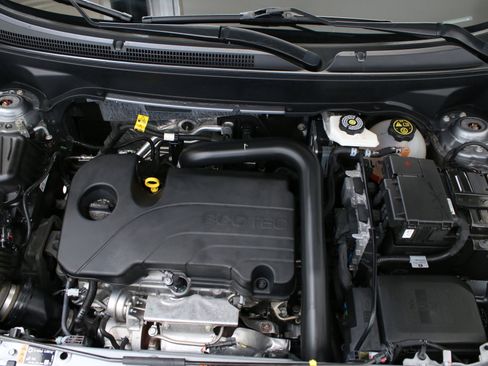 Certified 2023 Chevrolet Equinox LT FWD image 33