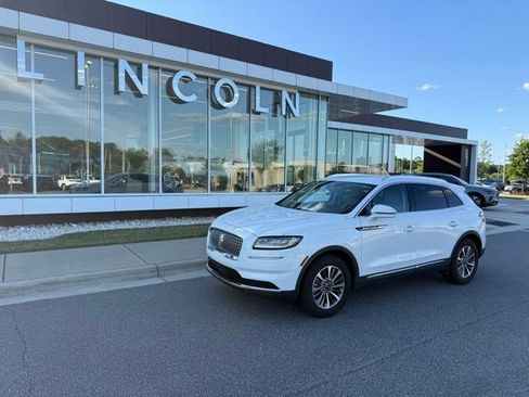 Used 2023 Lincoln Nautilus FWD w/ Premium Package image 1