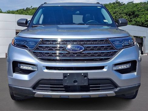 Certified 2023 Ford Explorer XLT w/ Equipment Group 202A AWD/4WD image 2