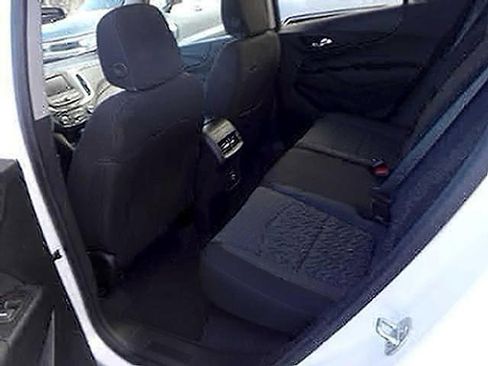 Used 2022 Chevrolet Equinox LT FWD image 11