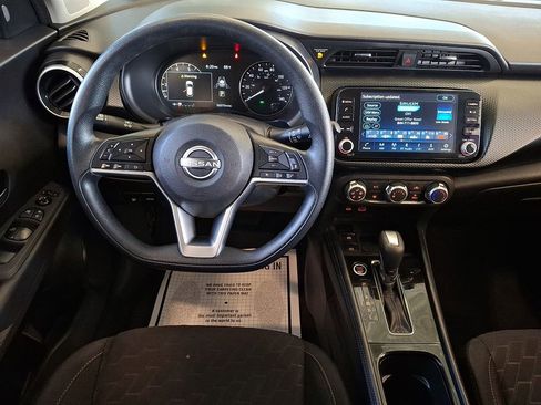 Used 2023 Nissan Kicks SV image 2