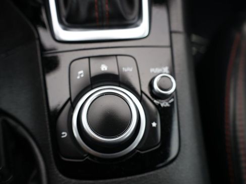 Used 2016 MAZDA MAZDA3 i Grand Touring image 30