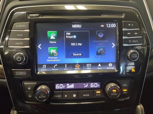 Used 2016 Nissan Maxima Platinum FWD image 25
