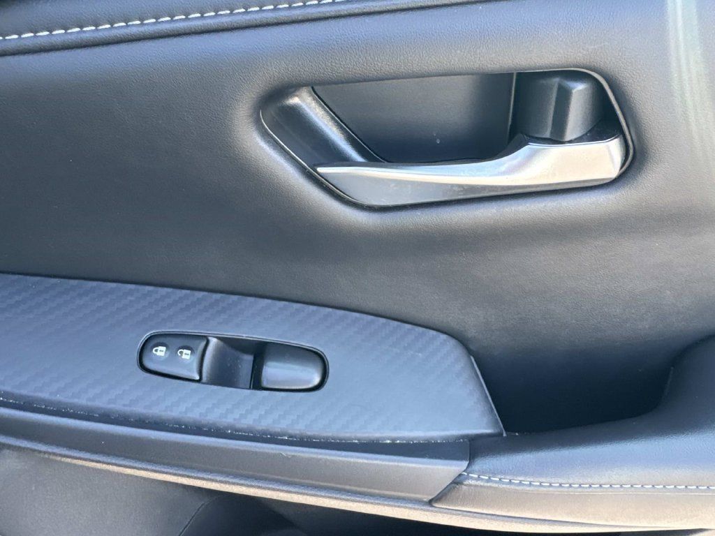 Used 2024 Nissan Sentra SV FWD image 23