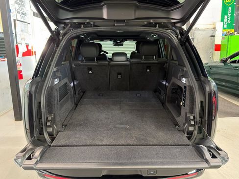 Used 2024 Land Rover Range Rover Long Wheelbase SE AWD/4WD image 27