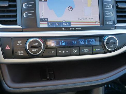 Certified 2019 Toyota Highlander XLE image 21