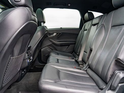 Used 2019 Audi Q7 3.0T Prestige w/ Prestige Package image 25