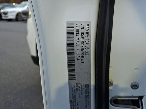 Used 2021 Jeep Cherokee Limited w/ Elite Package image 27