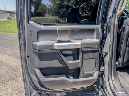 Used 2021 Ford F350 Lariat w/ Lariat Ultimate Package AWD/4WD image 19