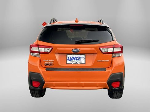 Used 2018 Subaru Crosstrek 2.0i Premium w/ Eyesight System image 3