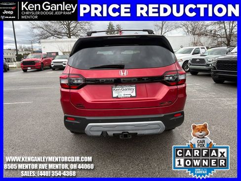 Used 2025 Honda Pilot TrailSport image 8