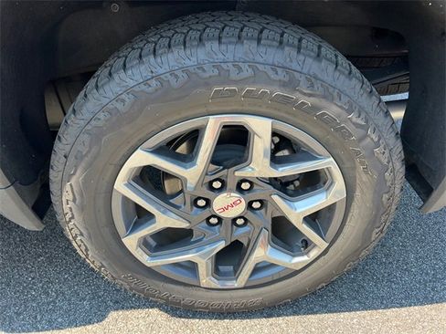 Certified 2025 GMC Sierra 1500 SLT w/ SLT Premium Package image 19