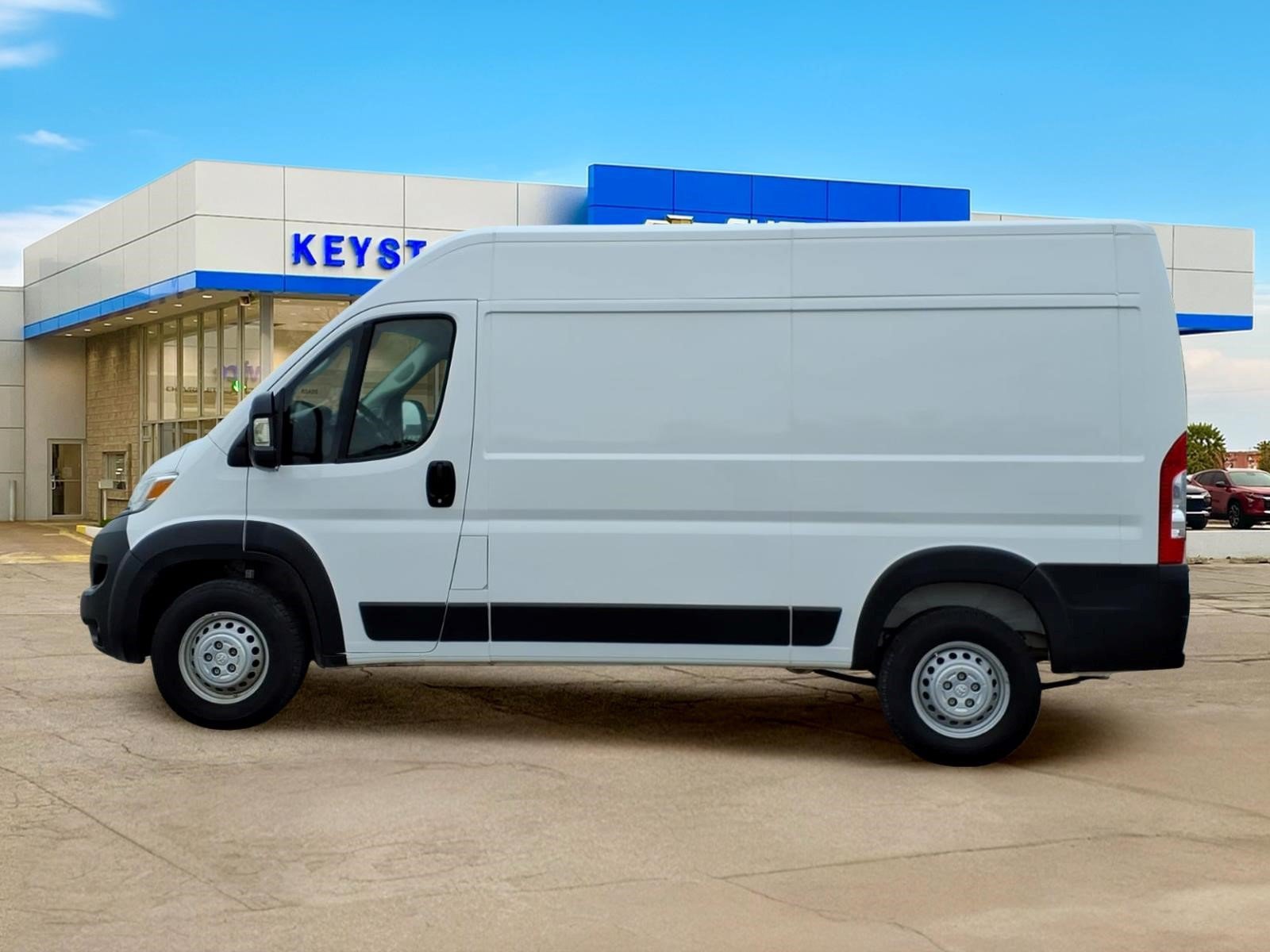Used 2025 RAM ProMaster 2500 w/ Convenience Group FWD image 4