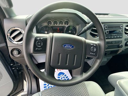 Used 2016 Ford F250 XLT w/ XLT Value Package image 11