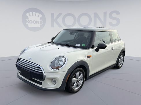 Used 2014 MINI Cooper 2-Door Hardtop image 1