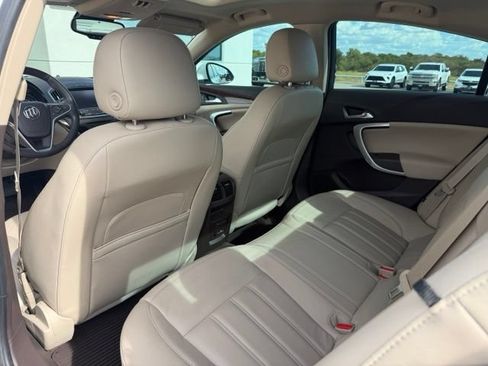 Used 2016 Buick Regal Premium FWD image 13