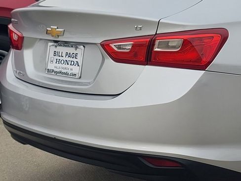 Used 2018 Chevrolet Malibu LT image 7