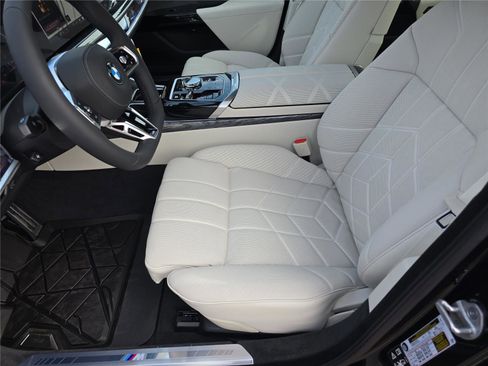 New 2026 BMW 740i xDrive image 22