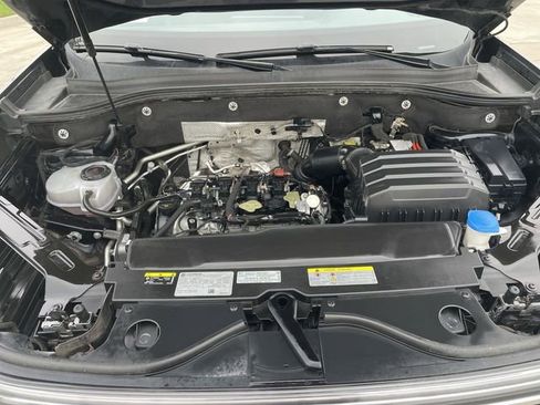 Used 2024 Volkswagen Atlas SE image 29