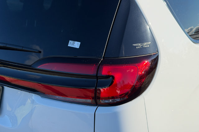 New 2026 Chrysler Pacifica Select AWD/4WD image 6