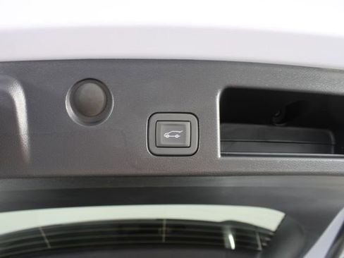 New 2026 Chevrolet Equinox ACTIV image 18