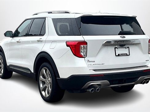 Used 2020 Ford Explorer Platinum w/ Premium Technology Package image 4