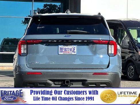 New 2026 Ford Explorer Active image 5