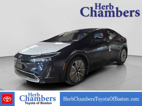 Used 2024 Toyota Prius Limited AWD/4WD image 10