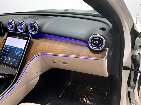 Used 2022 Mercedes-Benz C 300 C 300 image 25