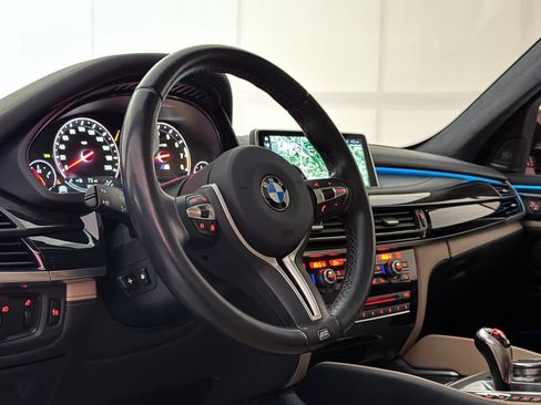 Used 2018 BMW X5 M AWD/4WD image 23