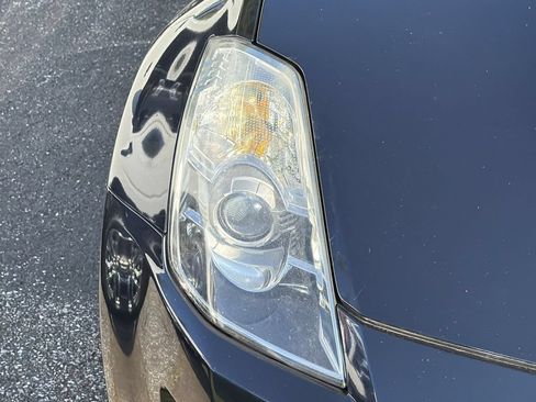 Used 2007 Nissan 350Z Touring RWD image 3