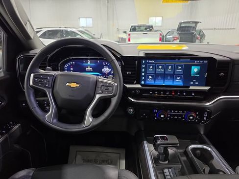 Used 2026 Chevrolet Silverado 1500 LTZ w/ LTZ Premium Package AWD/4WD image 10