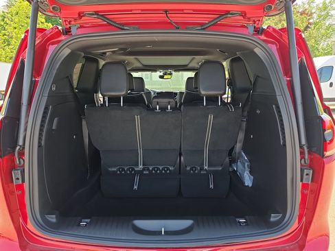 New 2027 Chrysler Pacifica Limited FWD image 13