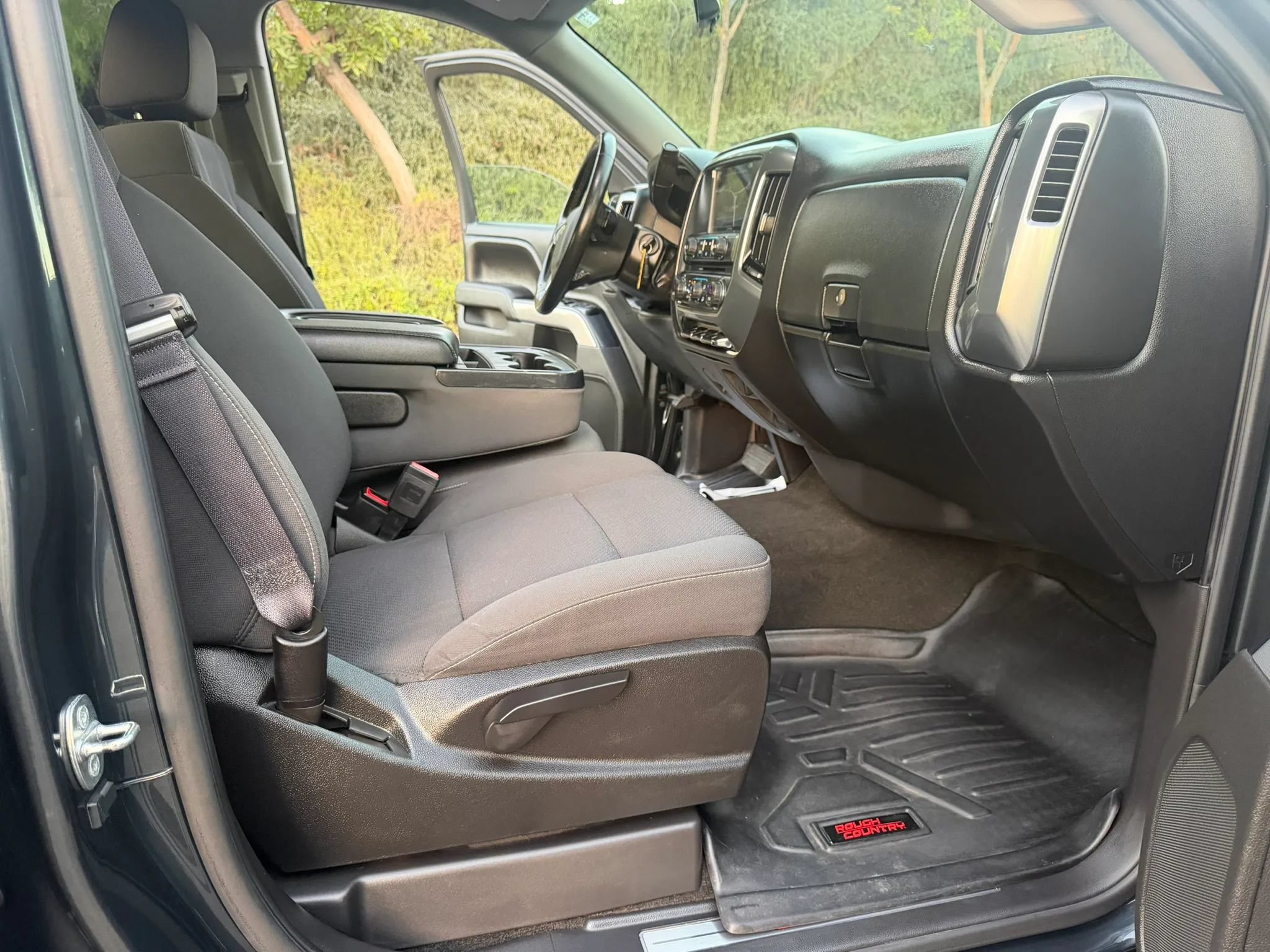 Used 2017 Chevrolet Silverado 1500 LT w/ All Star Edition AWD/4WD image 21
