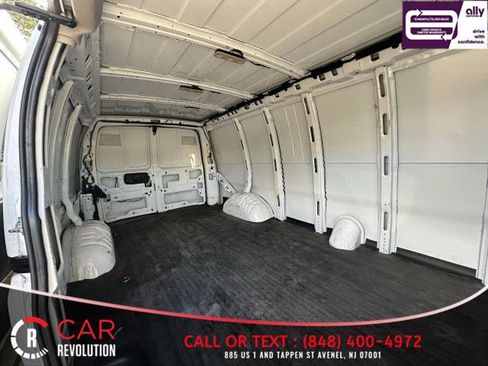 Used 2023 Chevrolet Express 2500 2500 155'' w/ Driver Convenience Package image 10