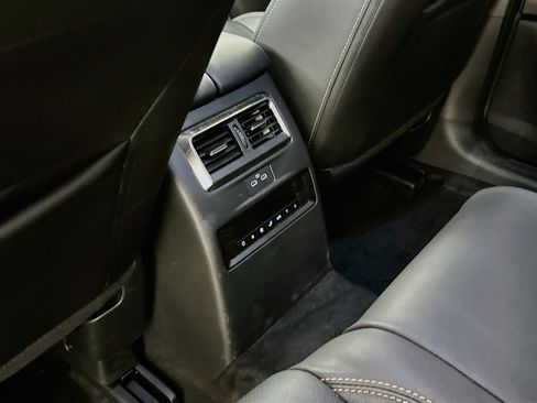 Used 2024 MAZDA CX-90 Plug-In Hybrid w/ Preferred AWD/4WD image 29