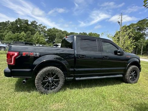 Used 2017 Ford F150 Lariat AWD/4WD image 4