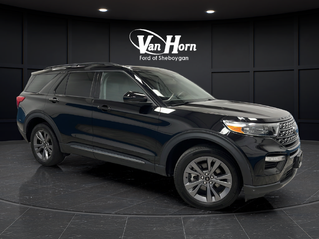 Used 2023 Ford Explorer XLT w/ Equipment Group 202A AWD/4WD image 1