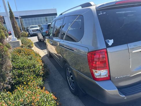 Used 2012 Kia Sedona EX w/ Luxury Pkg image 6