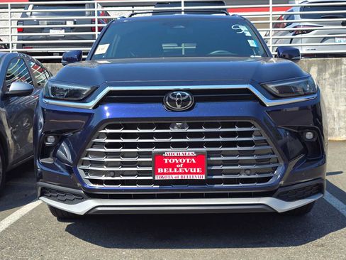 Certified 2026 Toyota Grand Highlander AWD Hybrid image 2