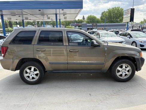 Used 2008 Jeep Grand Cherokee Laredo RWD image 5
