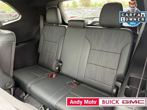 Used 2025 Buick Enclave Avenir AWD/4WD image 19