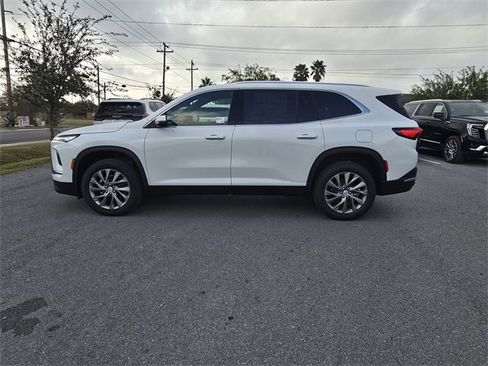 New 2026 Buick Enclave Preferred image 8