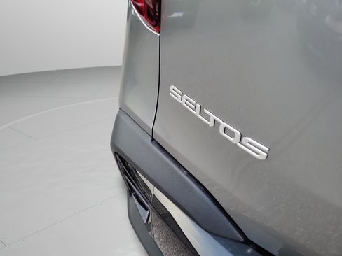 Certified 2024 Kia Seltos S FWD image 31