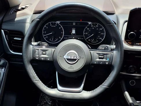 Used 2023 Nissan Rogue SL w/ SL Premium Package FWD image 19