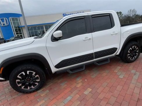 Used 2024 Nissan Frontier PRO-4X w/ Pro Convenience Package image 6