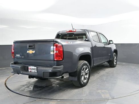 Used 2017 Chevrolet Colorado Z71 AWD/4WD image 9