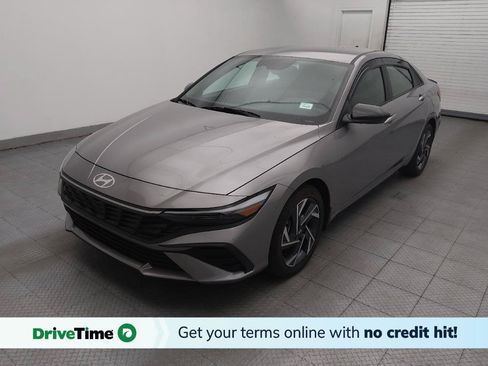 Used 2025 Hyundai Elantra Sport FWD image 1